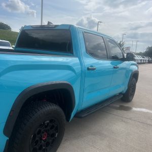 TOYOTA TUNDRA - 9