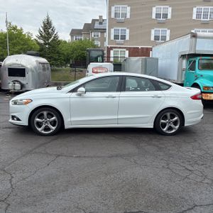 FORD FUSION SE - 3