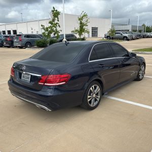 MERCEDES-BENZ E-CLASS - 8