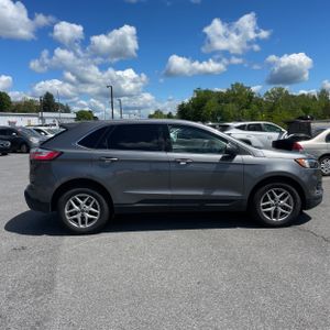 FORD EDGE SEL - 10