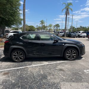 LEXUS UX 250H F SPORT - 10