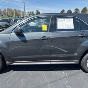 CHEVROLET EQUINOX LS - 4