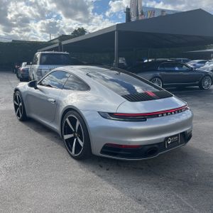 Porsche 911 Carrera - 5