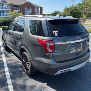 2017 FORD EXPLORER XLT photo 5