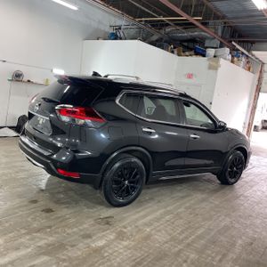 NISSAN ROGUE SV - 10