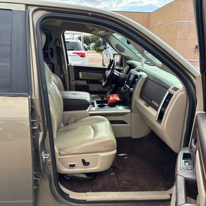 2013 RAM 1500 LARAMIE photo 33