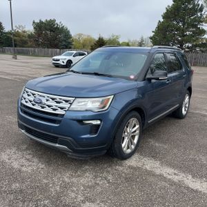 FORD EXPLORER XLT - 1