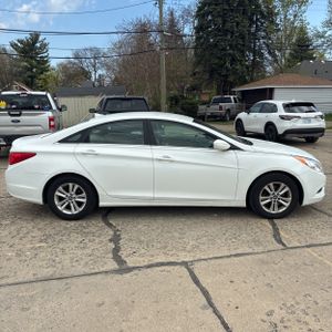 HYUNDAI SONATA GLS - 10