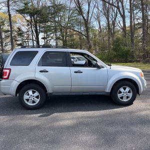FORD ESCAPE XLT - 10