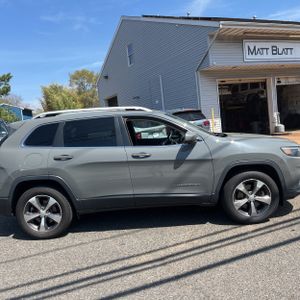 JEEP CHEROKEE LIMITED - 10