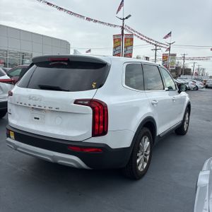 KIA TELLURIDE LX - 8