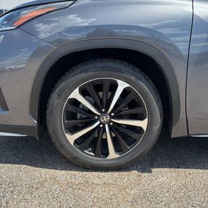 2021 Toyota HIGHLANDER XSE 照片 17