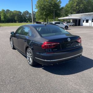 VOLKSWAGEN PASSAT 2.0T S - 4