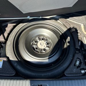 صورة 44 لـ 2016 Lexus IS 300 BASE