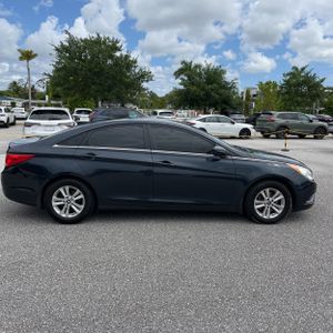 HYUNDAI SONATA GLS - 10