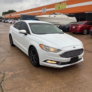 FORD FUSION SE - 10