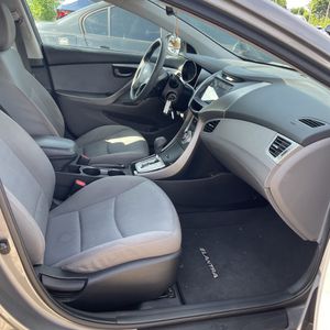 2012 Hyundai ELANTRA GLS 缩略图 32