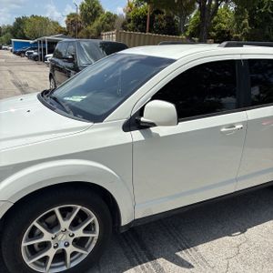2017 Dodge JOURNEY SXT — фото 2