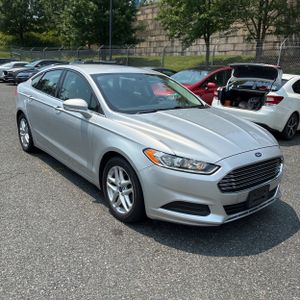 صورة 10 لـ 2016 FORD FUSION SE