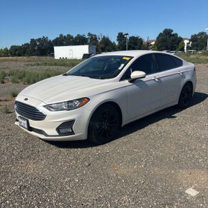 FORD FUSION SE - 1