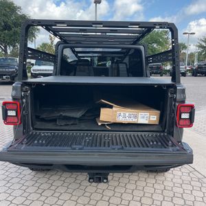2020 JEEP GLADIATOR OVERLAND — миниатюра 46
