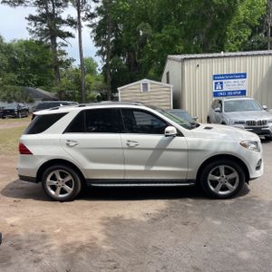 MERCEDES-BENZ GLE - 10