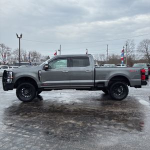 FORD F-250 SUPER DUTY LARIAT - 3