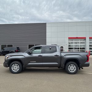 TOYOTA TUNDRA - 2