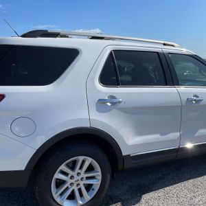 FORD EXPLORER XLT - 9