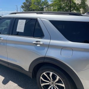 FORD EXPLORER ST-LINE - 6