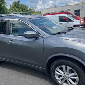 2016 Nissan ROGUE SV 缩略图 12