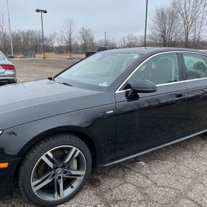 AUDI A4 2.0T PREMIUM - 2