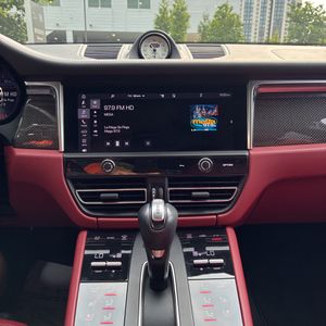 2023 Porsche MACAN GTS — миниатюра 38