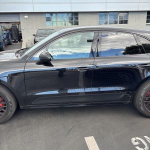 PORSCHE MACAN GTS - 3