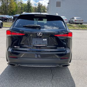 LEXUS NX 300 F SPORT - 7