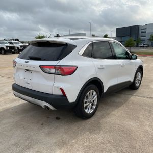 FORD ESCAPE SE - 8