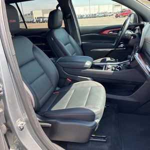 2025 Chevrolet TRAVERSE Z71 照片 33