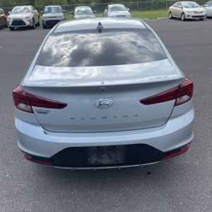 HYUNDAI ELANTRA SEL - 7