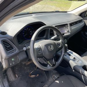 صورة مصغرة 35 لـ 2016 Honda HR-V LX