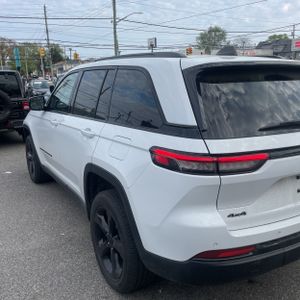 JEEP GRAND CHEROKEE ALTITUDE - 4