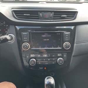 2019 Nissan ROGUE SV — миниатюра 35