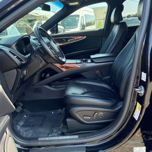 2019 Lincoln NAUTILUS RESERVE thumbnail 32
