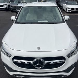صورة 14 لـ 2021 Mercedes-BENZ GLA