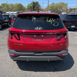 HYUNDAI TUCSON LIMITED - 7