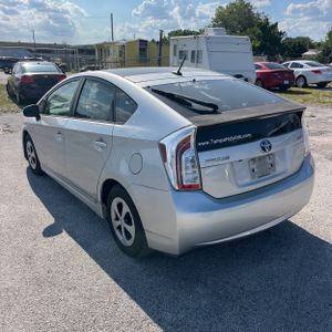 TOYOTA PRIUS - 5
