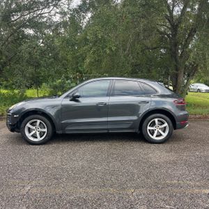 صورة 3 لـ 2017 Porsche MACAN BASE