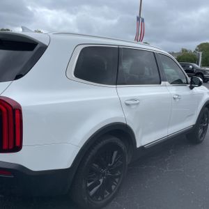 KIA TELLURIDE - 8