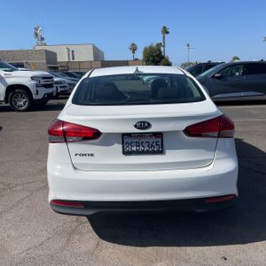 KIA FORTE LX - 7