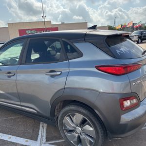 HYUNDAI KONA ELECTRIC SEL - 5