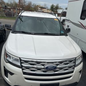 FORD EXPLORER XLT - 4